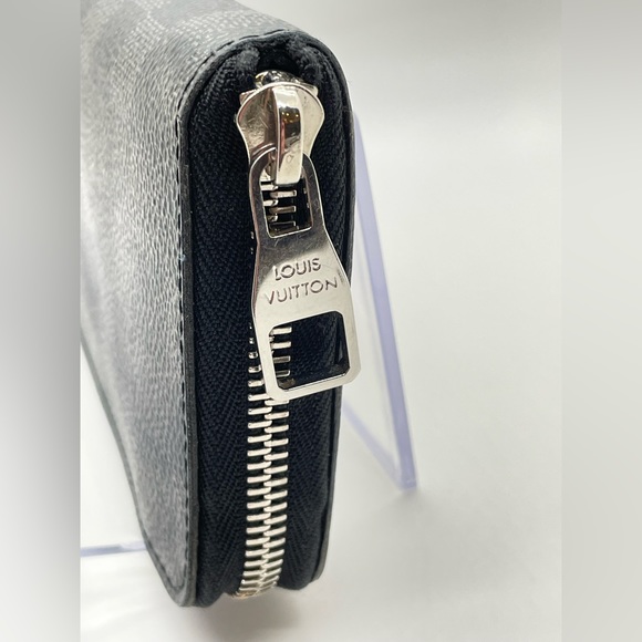 Louis Vuitton Graphite Damier Long Zippy Wallet - Picture 4 of 16